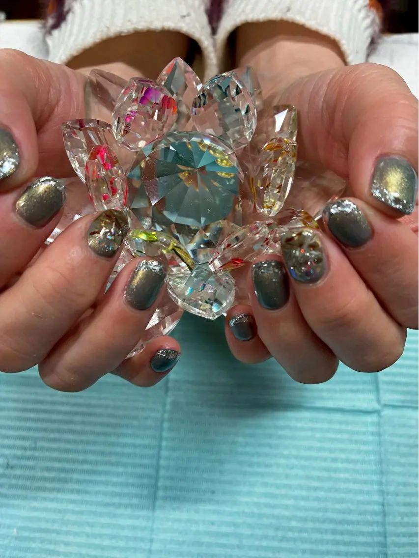 ネイル フレンチネイル ミラーネイル R nailのネイルデザイン
