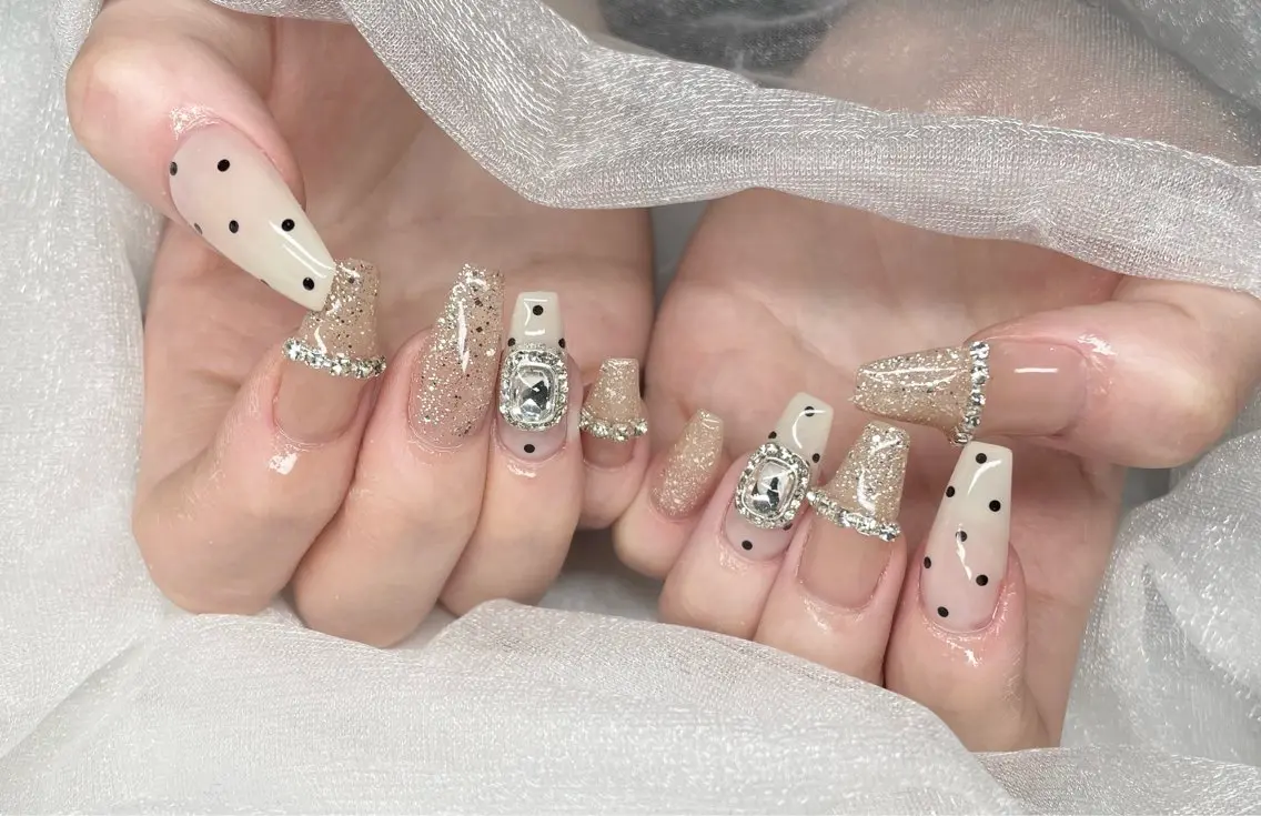 【オフ・ケア込み】✨️1番人気✨️4本つけ放題アートコース(120分)💍の写真