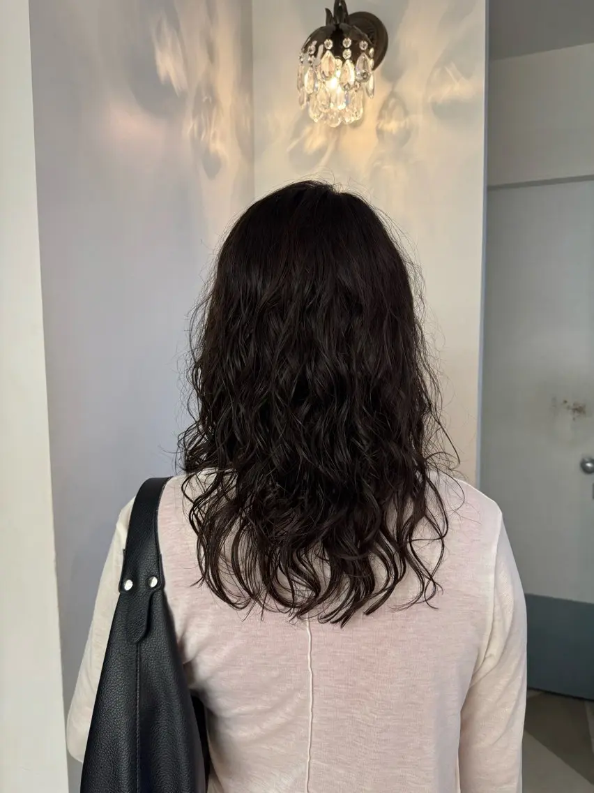 ロング 天真/グレージュ 、透明感カラーのヘアスタイル