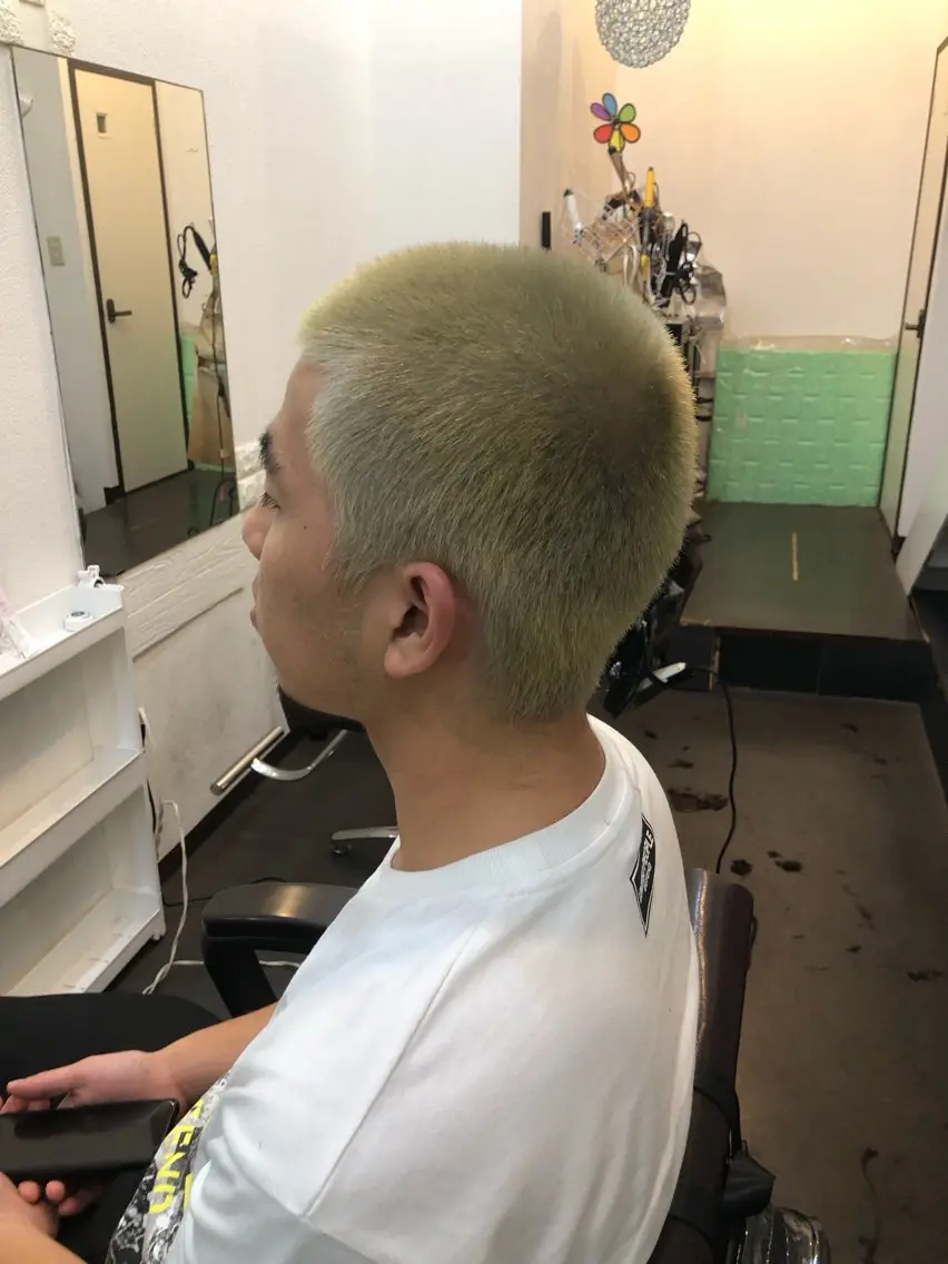メンズ メンズブリーチ 🌈カラー33∞円 🌈北綾瀬 谷中店のヘアスタイル