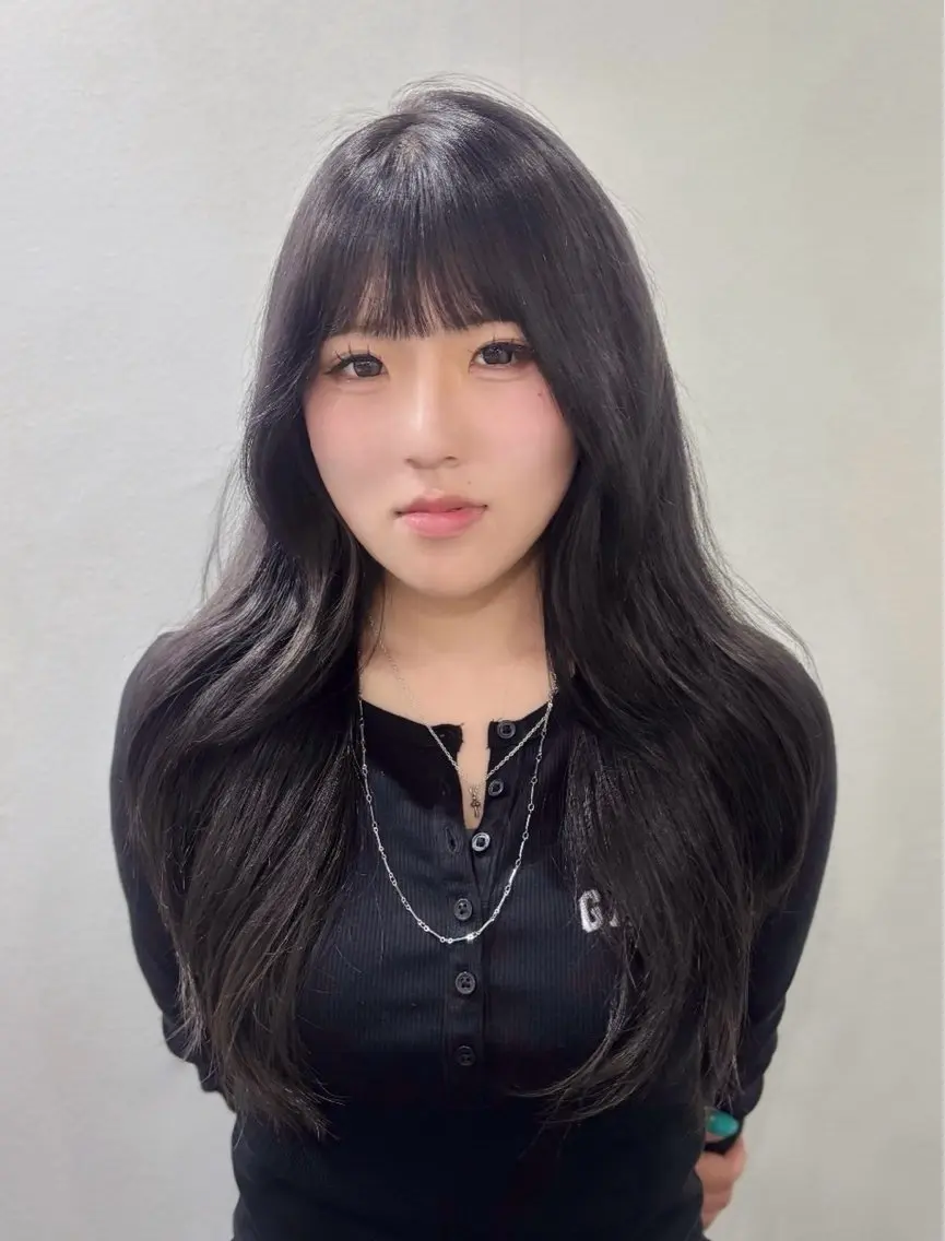 ロング カラー ブリーチ 透明感カラー ダークグレー ダークグレージュ グレージュ カット ヘアカラー トリートメント 佐野 清良‎🍒♡のヘアスタイル