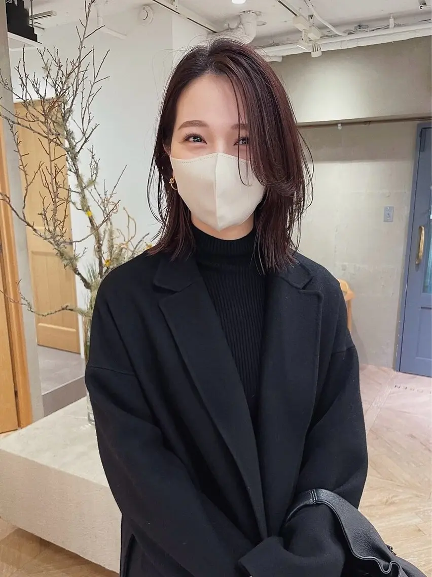 ミディアム カラー カット ヘアカラー トリートメント 似合わせレイヤー ＆縮毛矯正のヘアスタイル