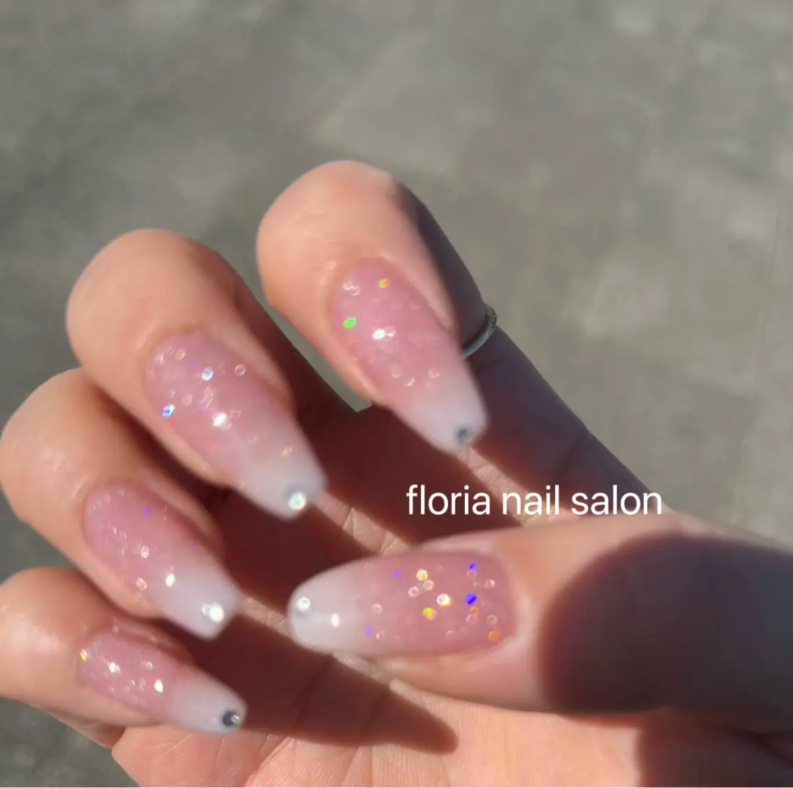 ネイル アートネイル オーロラネイル チークネイル ドット フラッシュネイル ハンドネイル floria さくらのネイルデザイン