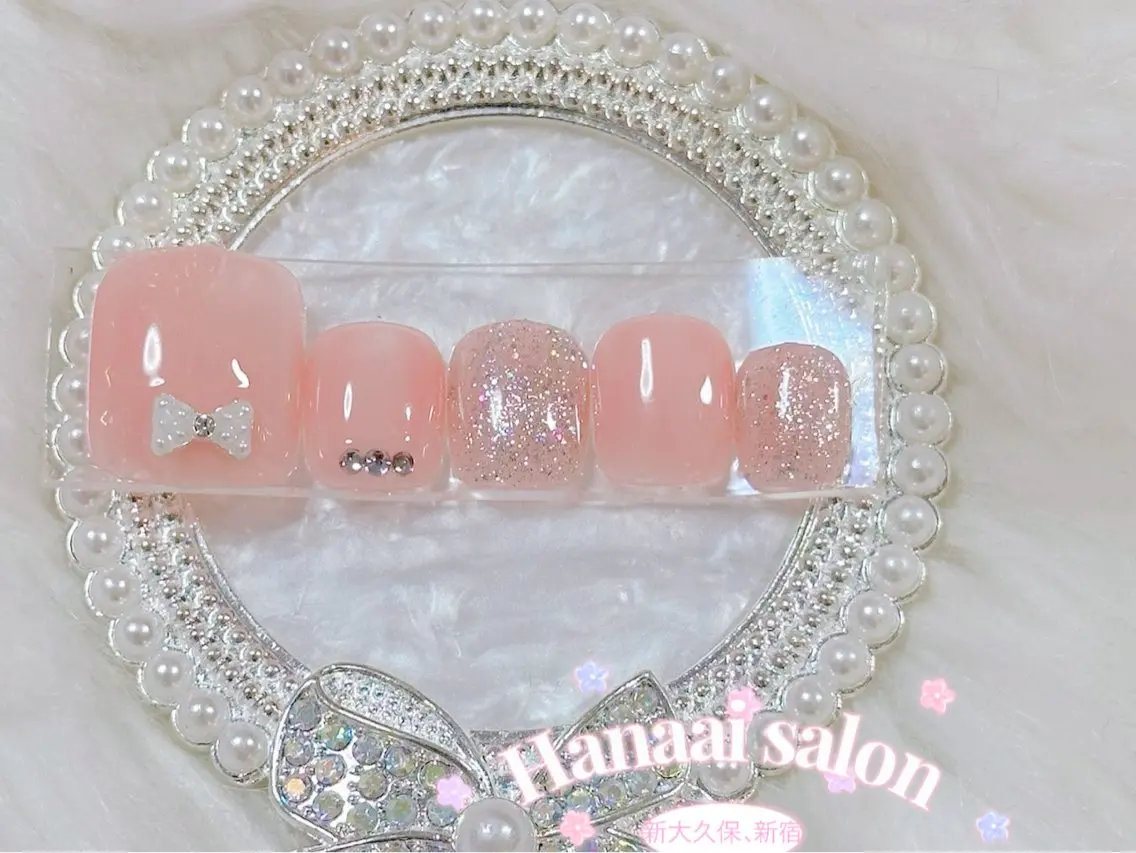 ショート フットネイル Hanaai Salon新大久保店のネイルデザイン