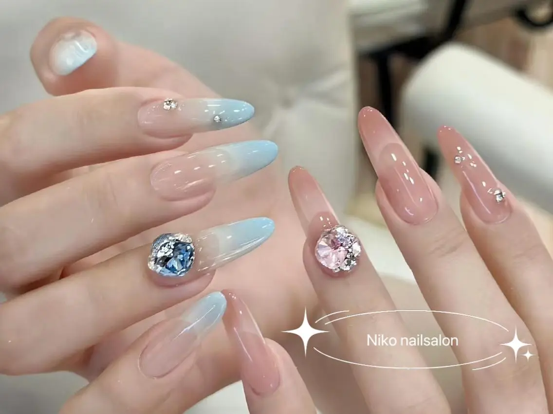 ネイル 長さ出し フットネイル フレンチネイル ジェルネイル ガラスフレンチ Nikoネイルサロン 本八幡店のネイルデザイン