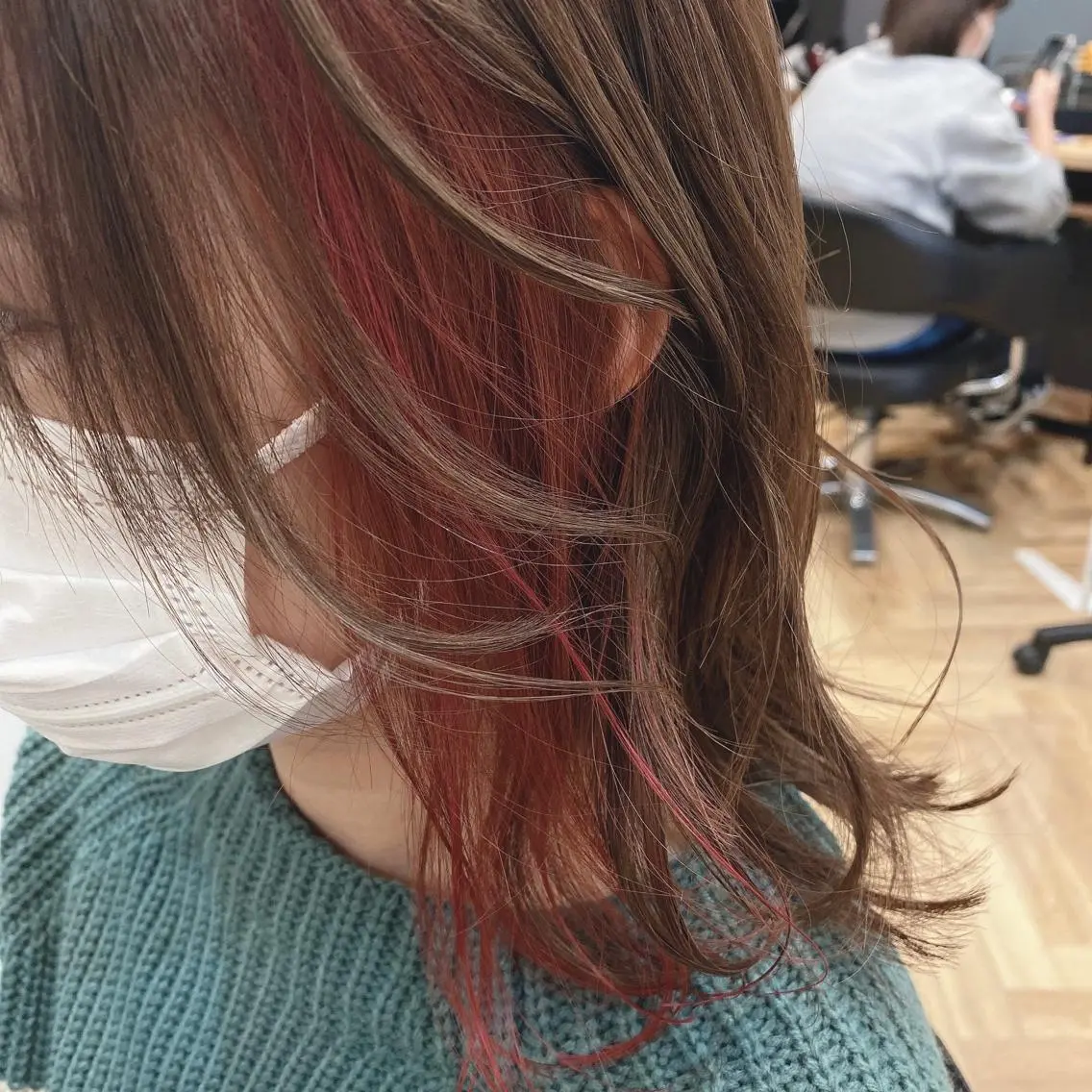 ミディアム カラー イヤリングカラー アルター市川 いづみのヘアスタイル