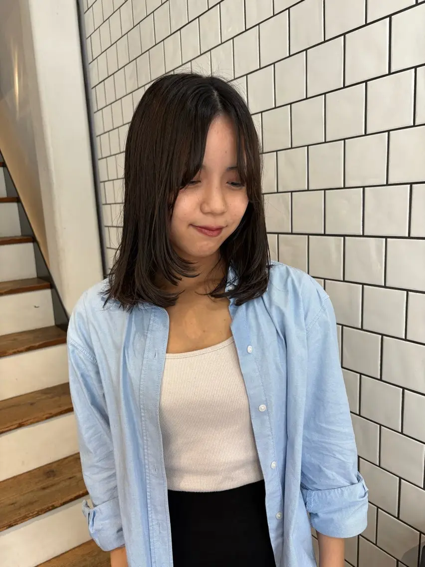 ミディアム 三井 和佳のヘアスタイル