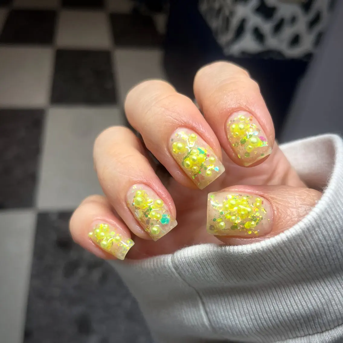 ネイル 黄色 ハンドネイル posa nail モエミのネイルデザイン