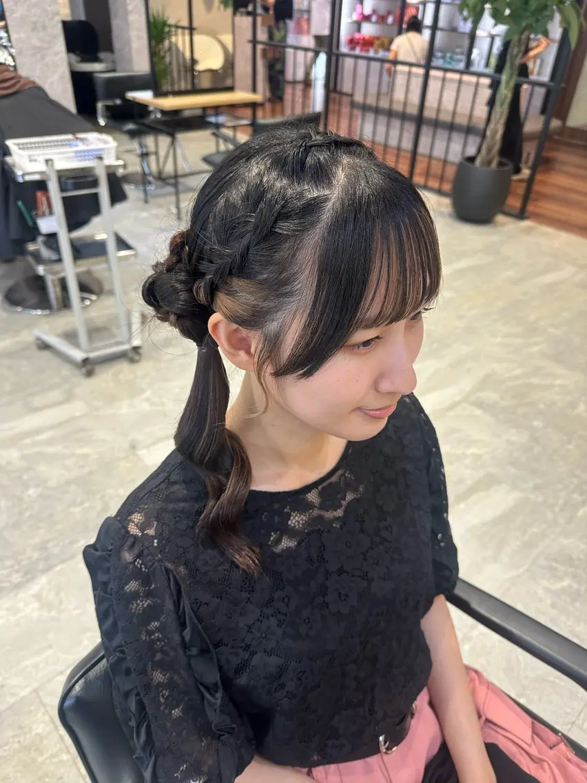 ロング ヘアアレンジ ヘアセット 艶髪/酸性ストレート /髪質改善/内村麻衣のヘアスタイル