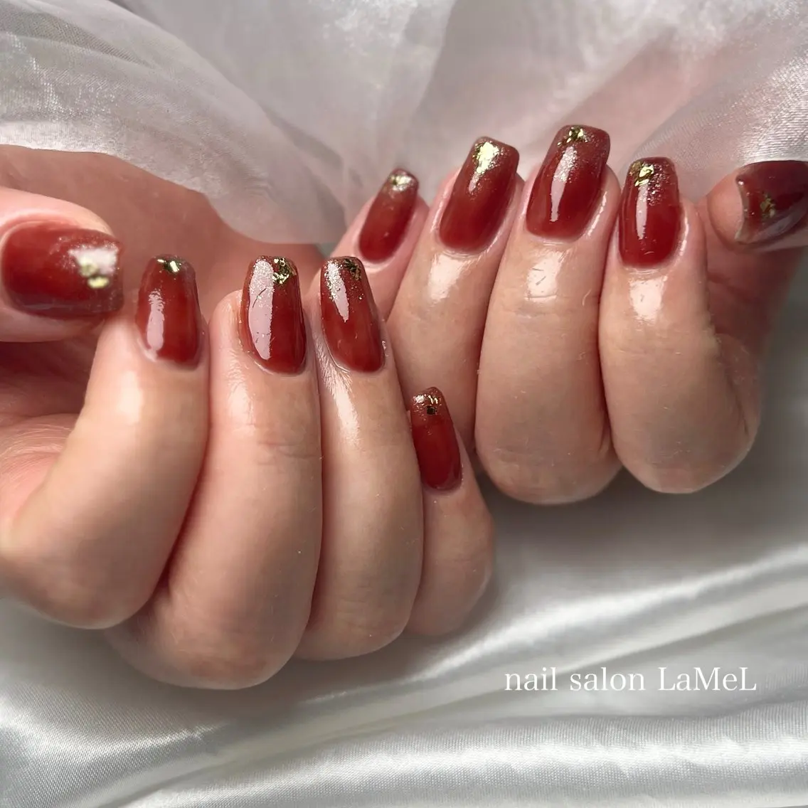ネイル ブラウン ゴールド ニュアンスネイル ハンドネイル 【nailsalon LaMeL】岡崎のネイルデザイン