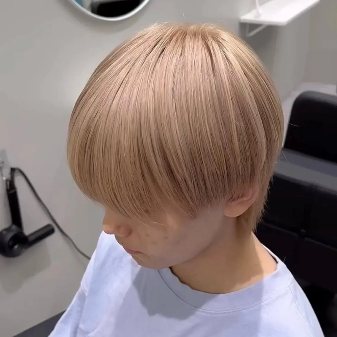 メンズ メンズブリーチ メンズハイトーン 清水 佑華のヘアスタイル