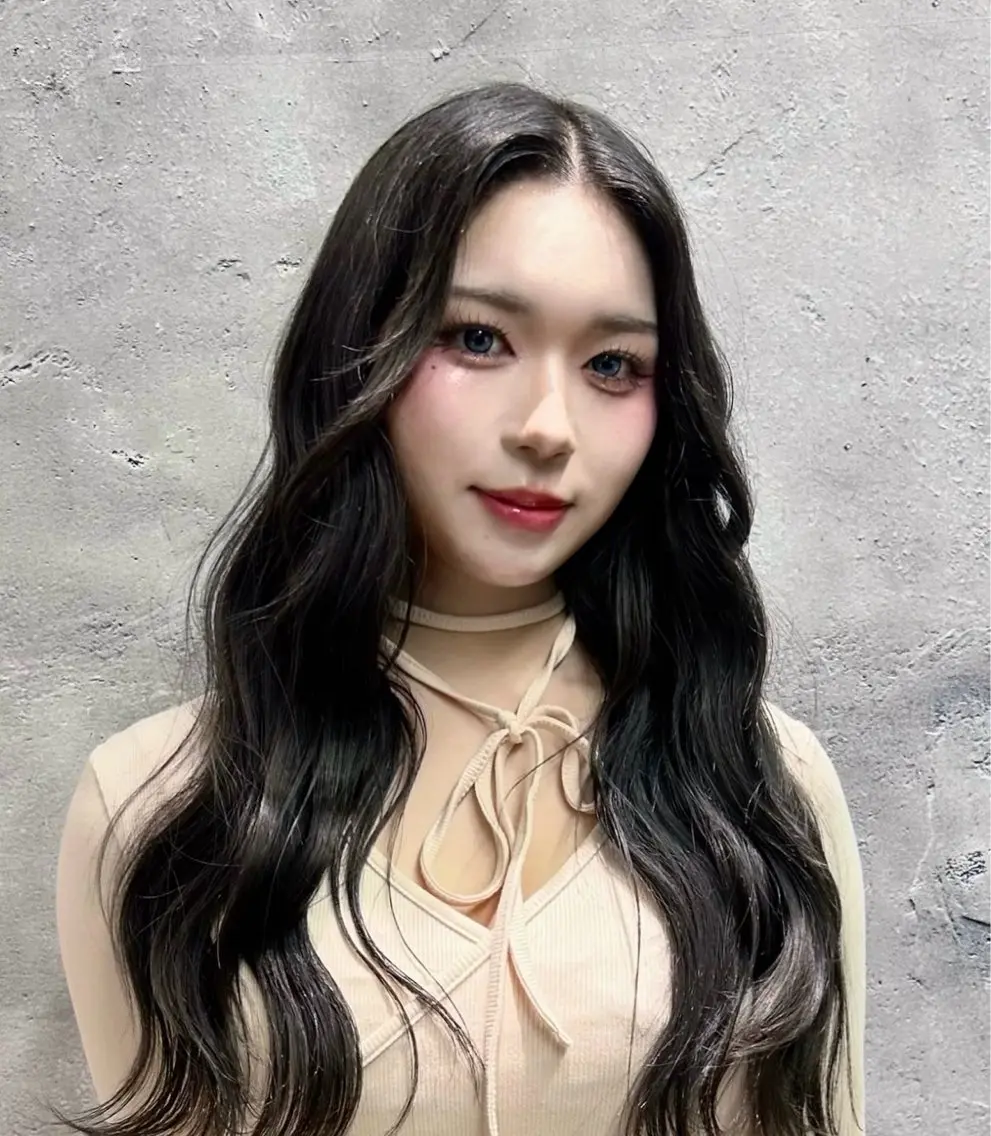 ロング カラー ヘアアレンジ 韓国風ヘア 山本 来夢のヘアスタイル