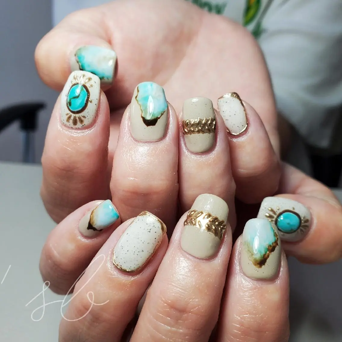 ネイル ハンドネイル nailroom sb𓈒𓂂𓏸のネイルデザイン