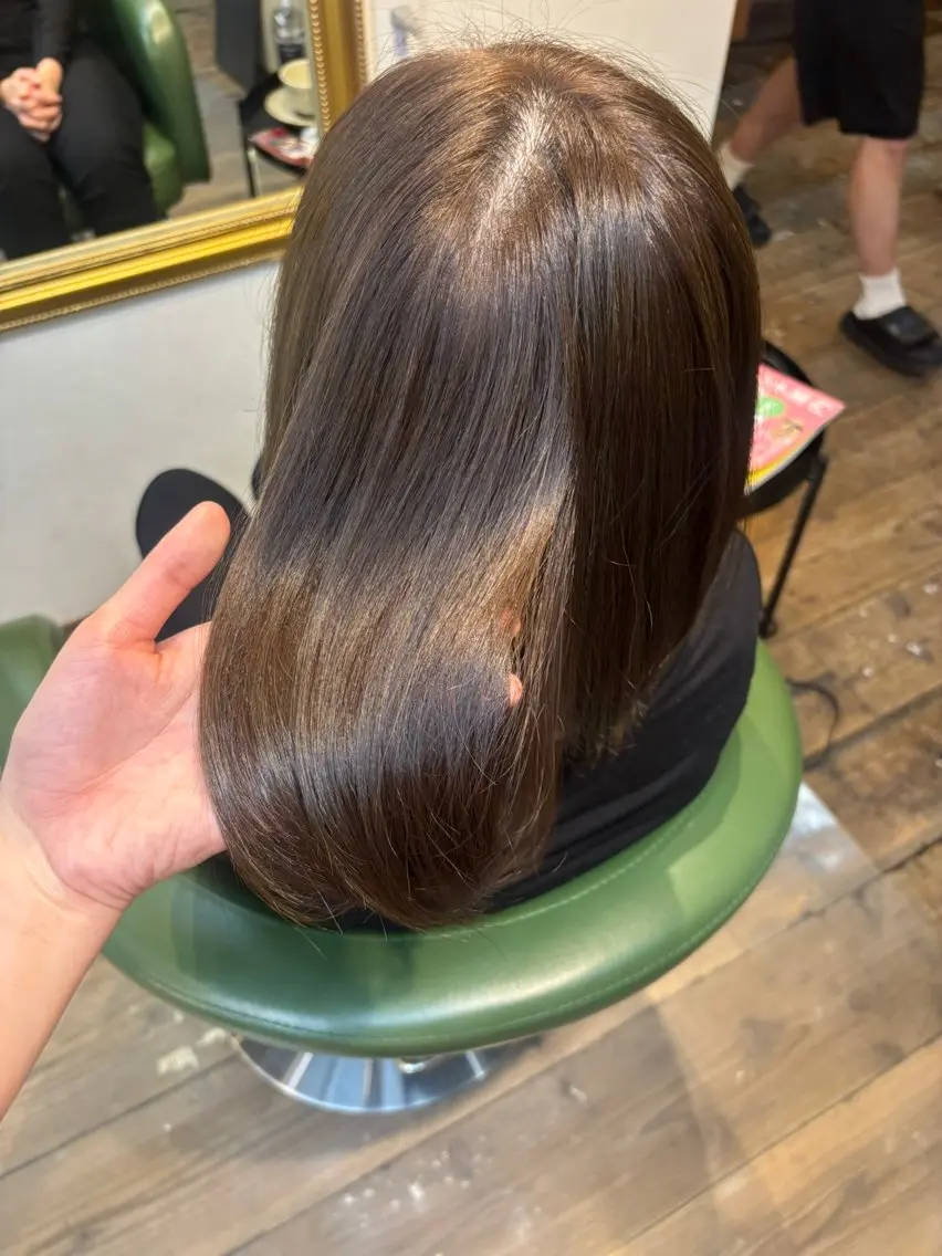 カラー 見澤 優音のヘアスタイル