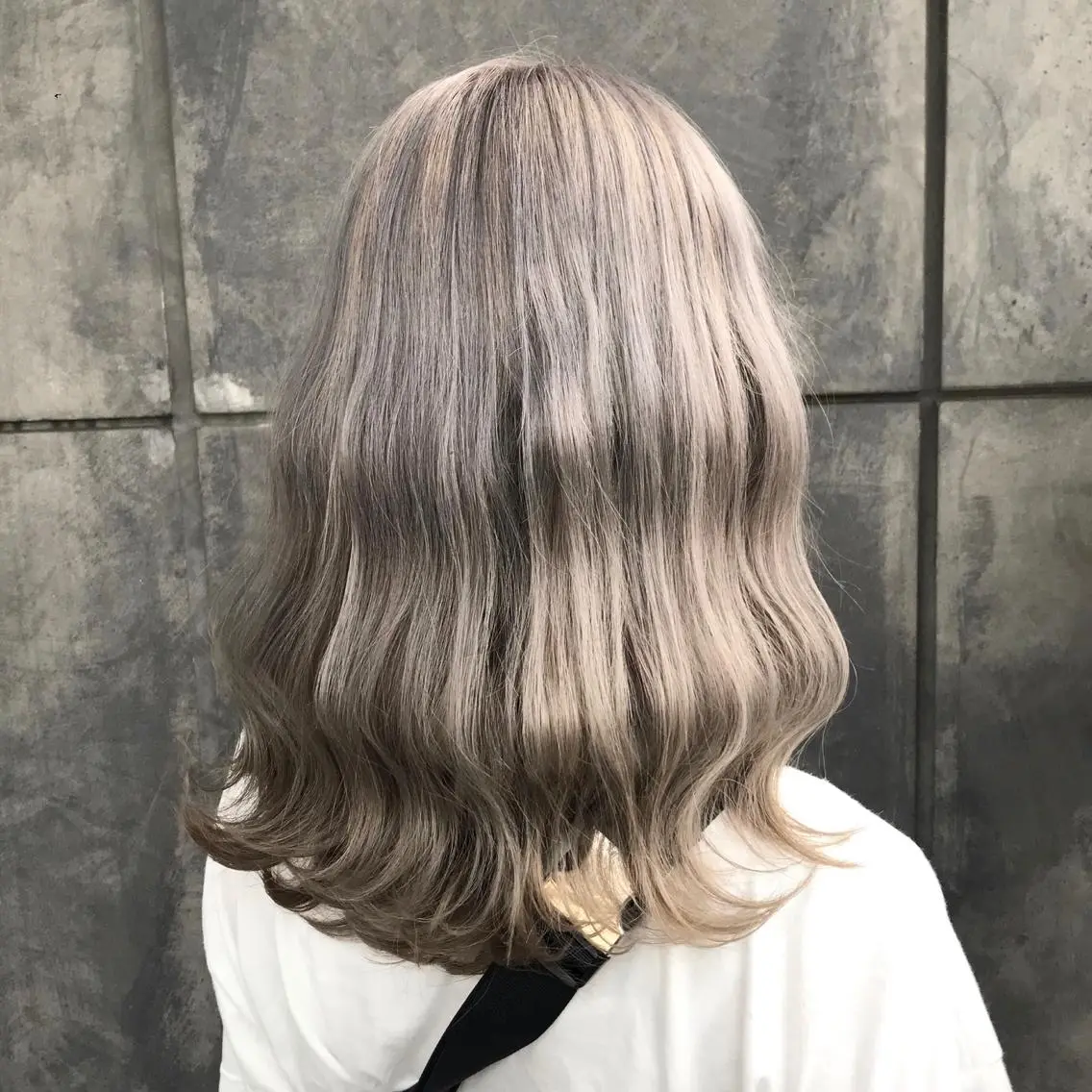 ミディアム カラー ブリーチ タンバルモリ ヨシンモリ ムルギョル巻き 韓国風ヘア K-POP好き美容師 🇰🇷Kai.Yのヘアスタイル
