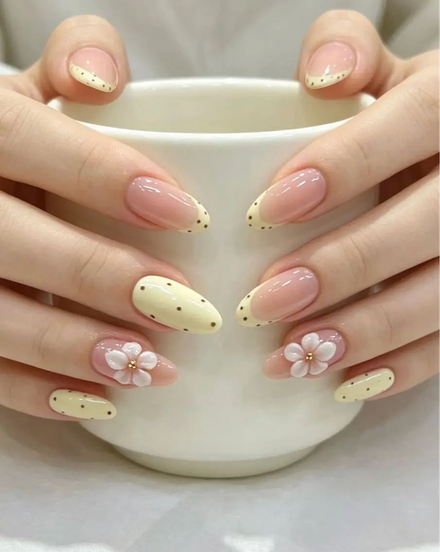 ネイル フレンチネイル キラキラネイル 韓国ネイル シンプルネイル ワンホンネイル ハンドネイル MEI Nailのネイルデザイン