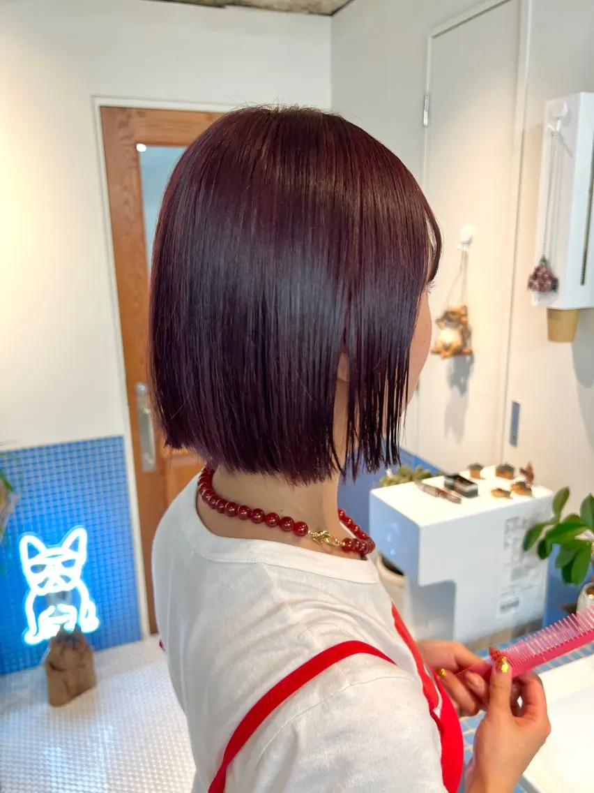 ショート カラー ブリーチ ボルドーカラー ダブルカラー ブリーチなしカラー ヘアカラー トリートメント 👽RARA/ 艶カラー/港区芝浦のヘアスタイル