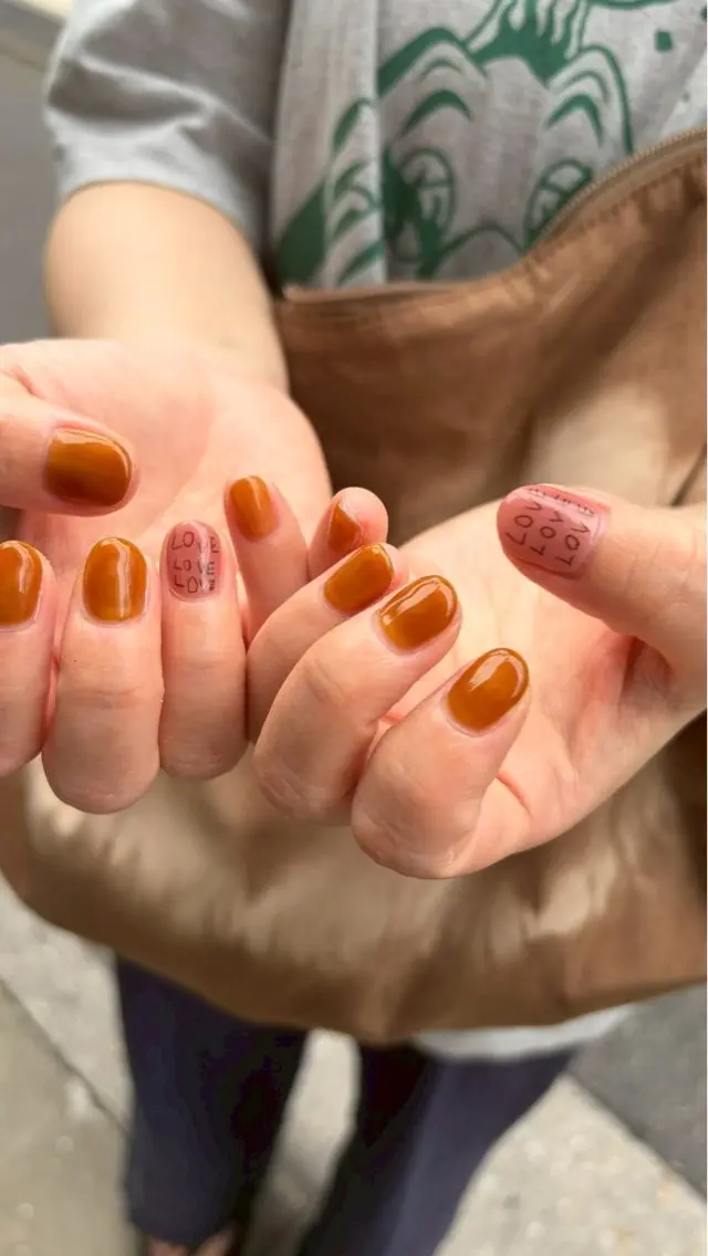 ネイル アートネイル Signail +のネイルデザイン