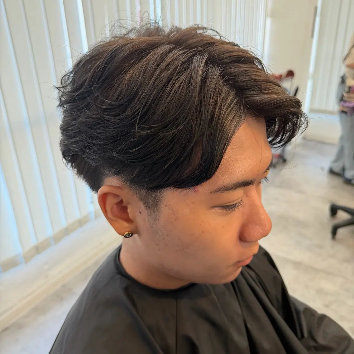 ショート カラー メンズ 透明感カラー グレージュ カット ヘアカラー シエル岡山店 行司　圭佑のヘアスタイル
