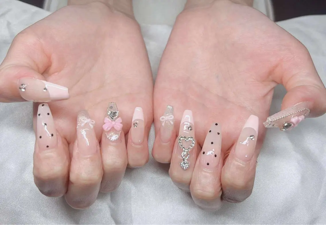 ネイル ハンドネイル Lee Nailsのネイルデザイン
