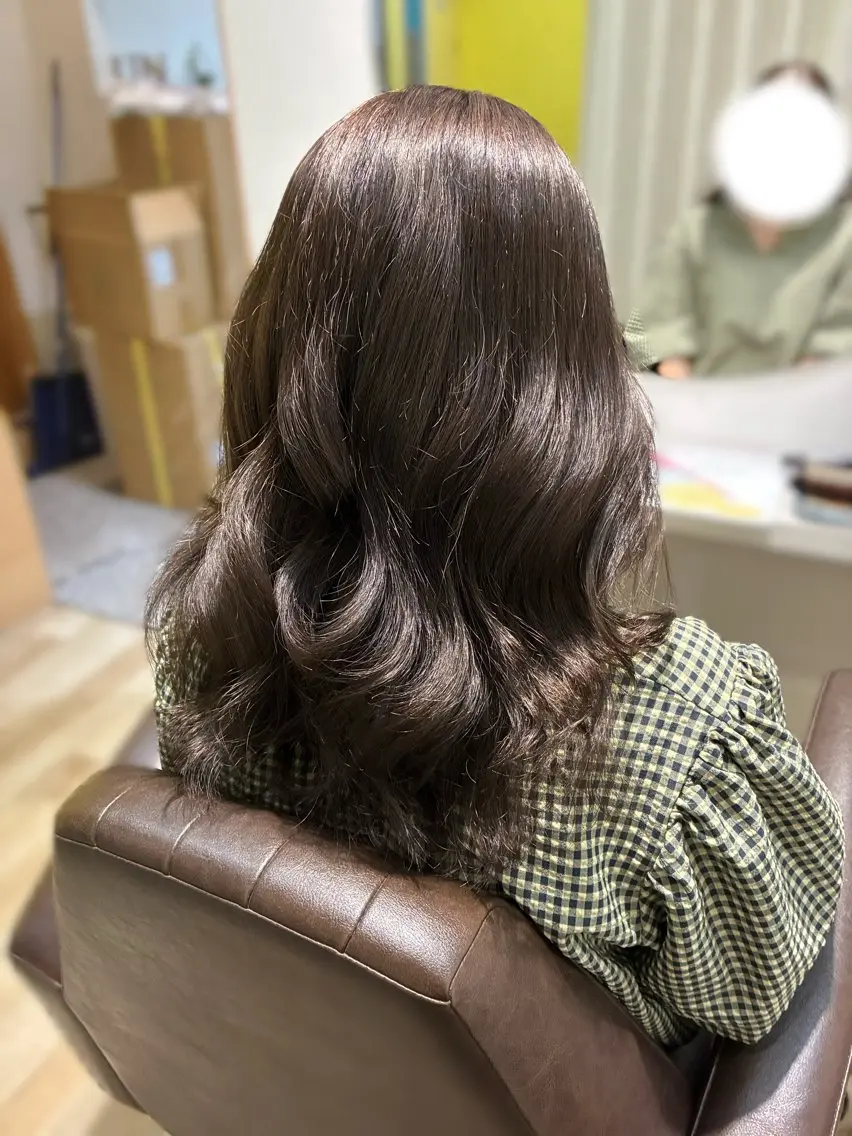 セミロング カラー ブラウンカラー オリーブブラウン 梅原 姫🍬🐰のヘアスタイル