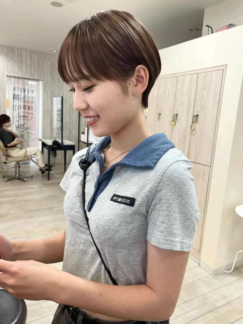 ショート 切りっぱなしボブ ショートボブ ハンサムショート ボブ ショートヘア カット トリートメント 初めてのショート お任せください✂️のヘアスタイル