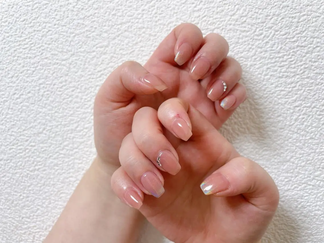 ネイル オーロラネイル フラワーネイル フットネイル フレンチネイル ジェルネイル ハンドネイル mogunail &blowのネイルデザイン