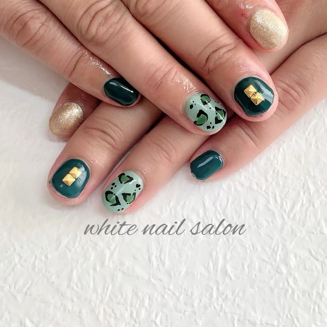 ネイル ジェルネイル ハードジェル 持ち込み ソフトジェル ハンドネイル white nail salonのネイルデザイン