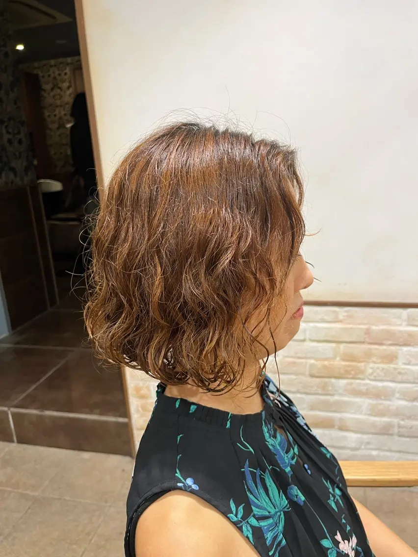 【4月限定】カット+ゆるフワパーマ¥8800 (ブリーチ/レイヤーカット/インナーカラー)の写真
