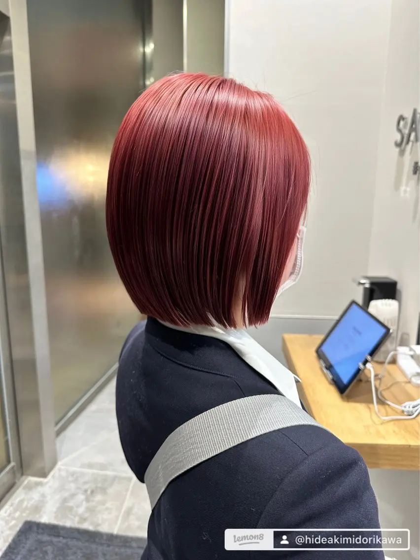 ショート カラー ブリーチ ケアブリーチ 🦋レイヤーカット ミドリカワ🦋のヘアスタイル