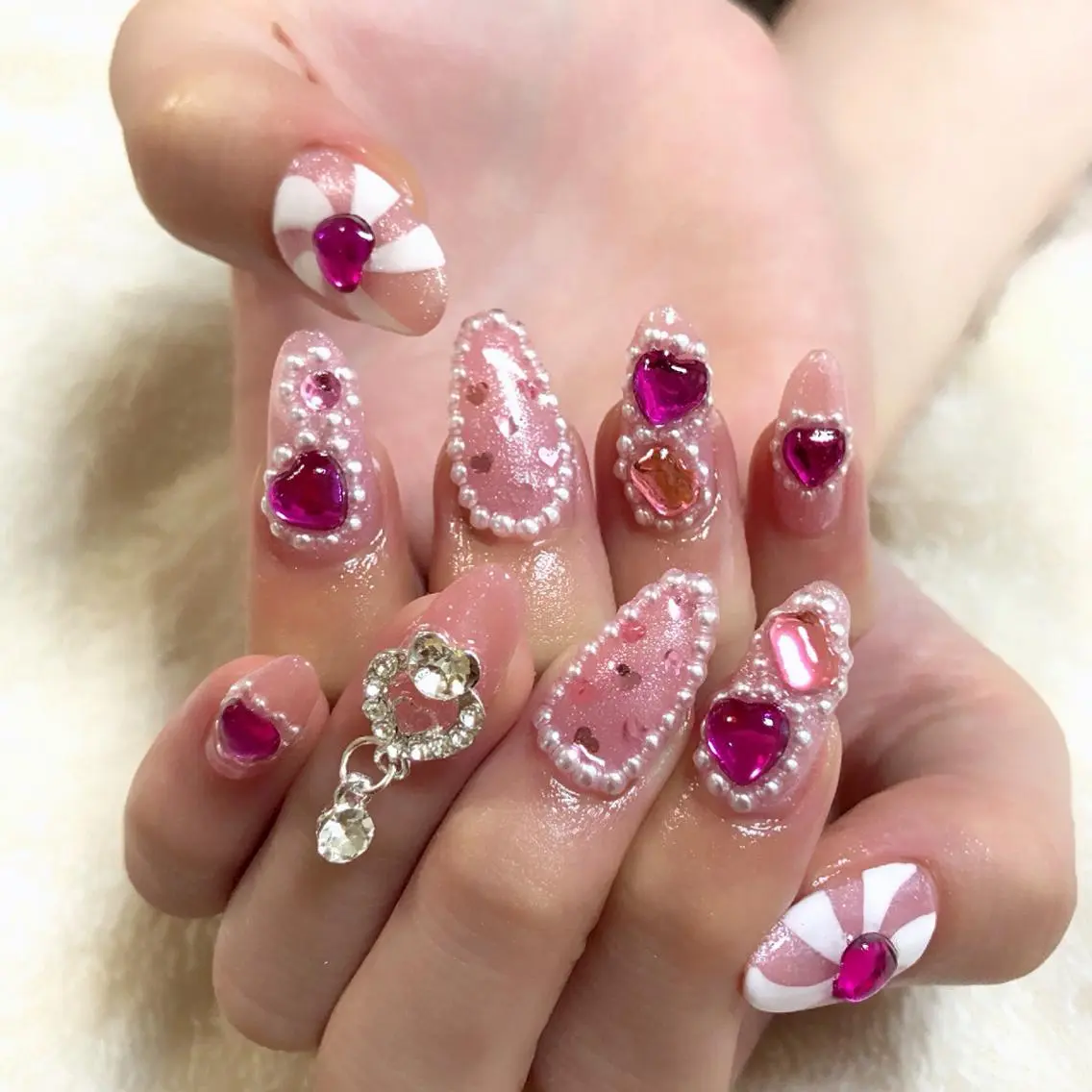ネイル キラキラネイル ハンドネイル MAYME TAMAKIのネイルデザイン