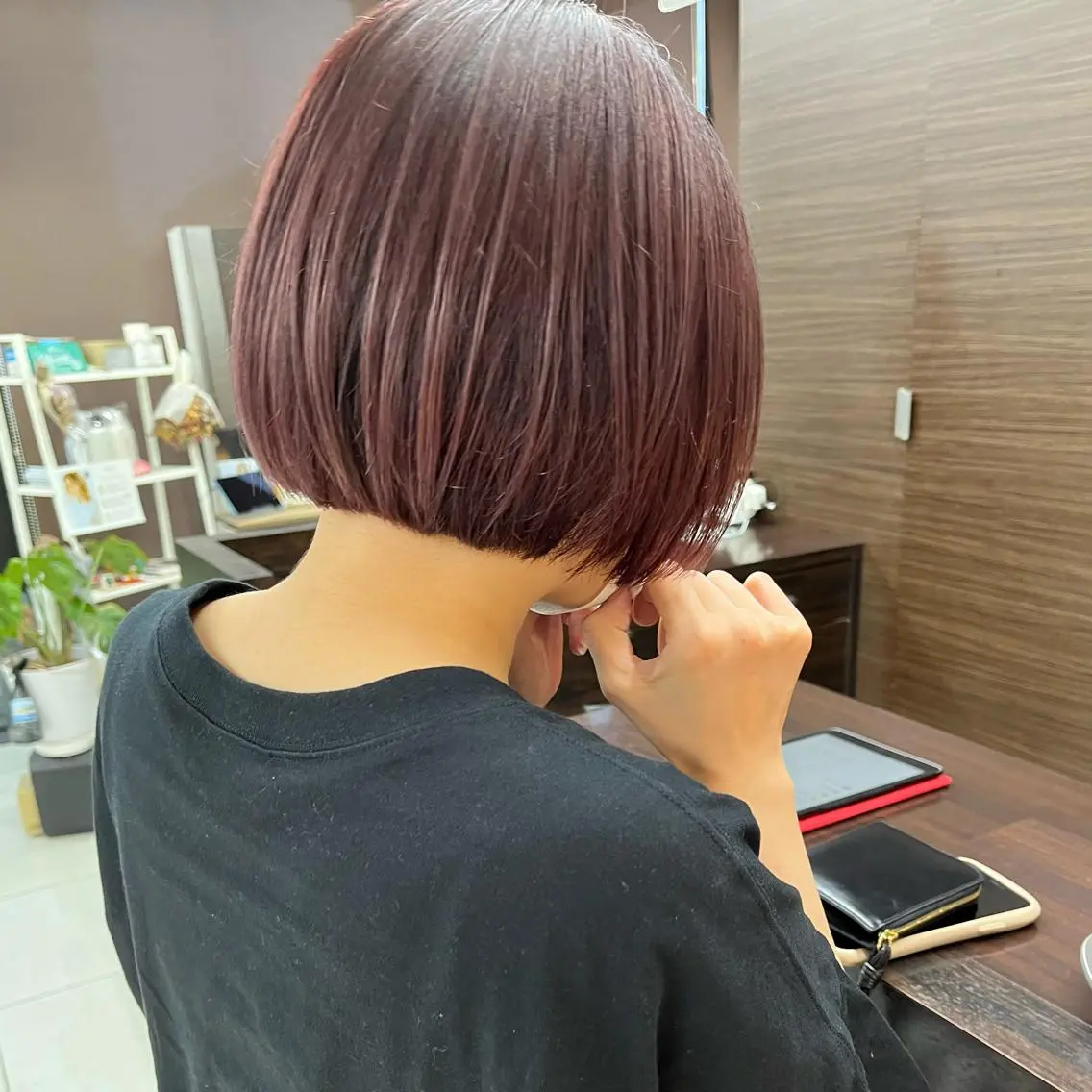 ショート カラー ブリーチ ケアブリーチ ダブルカラー レッドカラー ハタケヤマヨシキ ／BOOTHのヘアスタイル