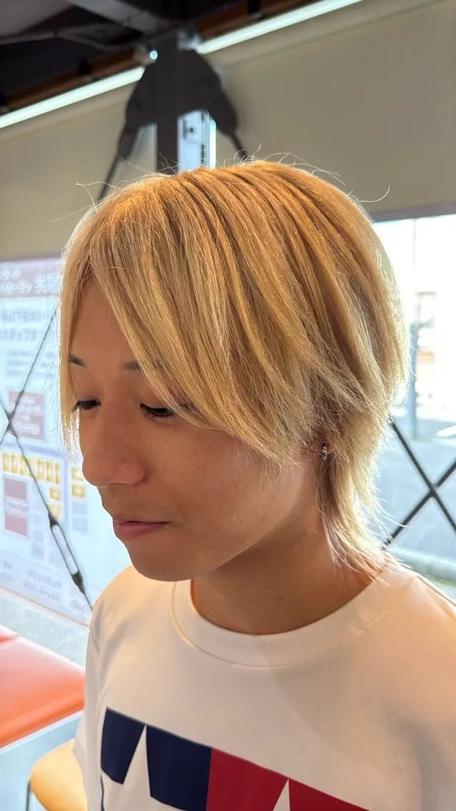 カラー メンズ メンズブリーチ ブリーチ ヘアカラー 梅田 拓実のヘアスタイル