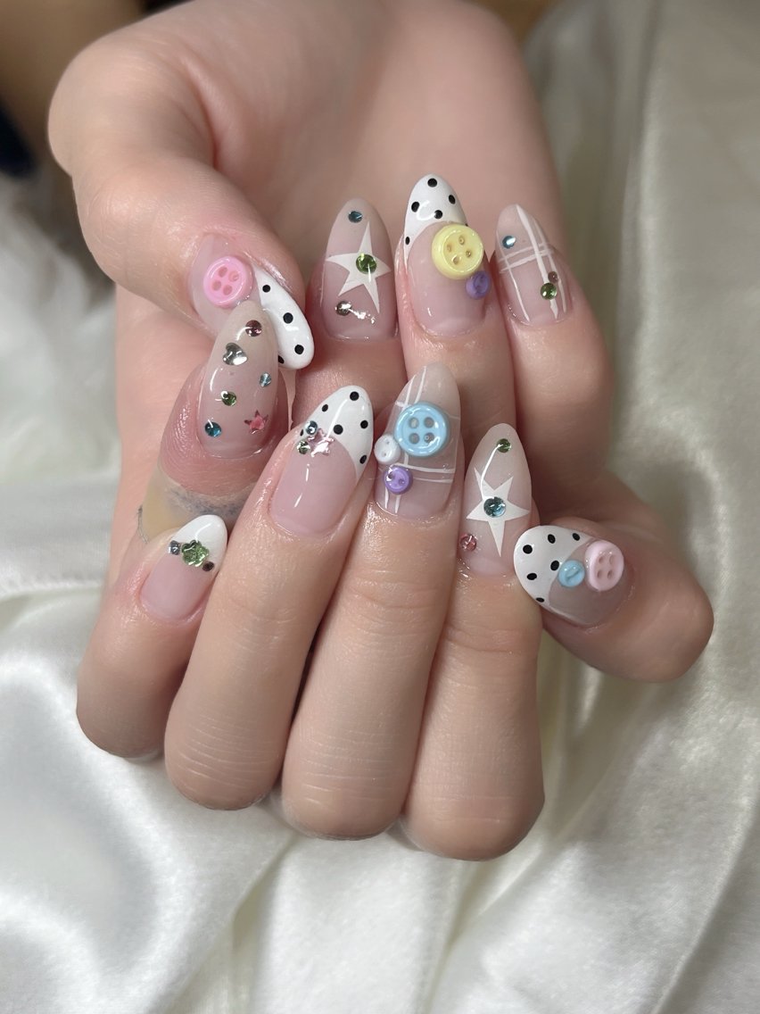 ネイル ハンドネイル YOLO NAILのネイルデザイン