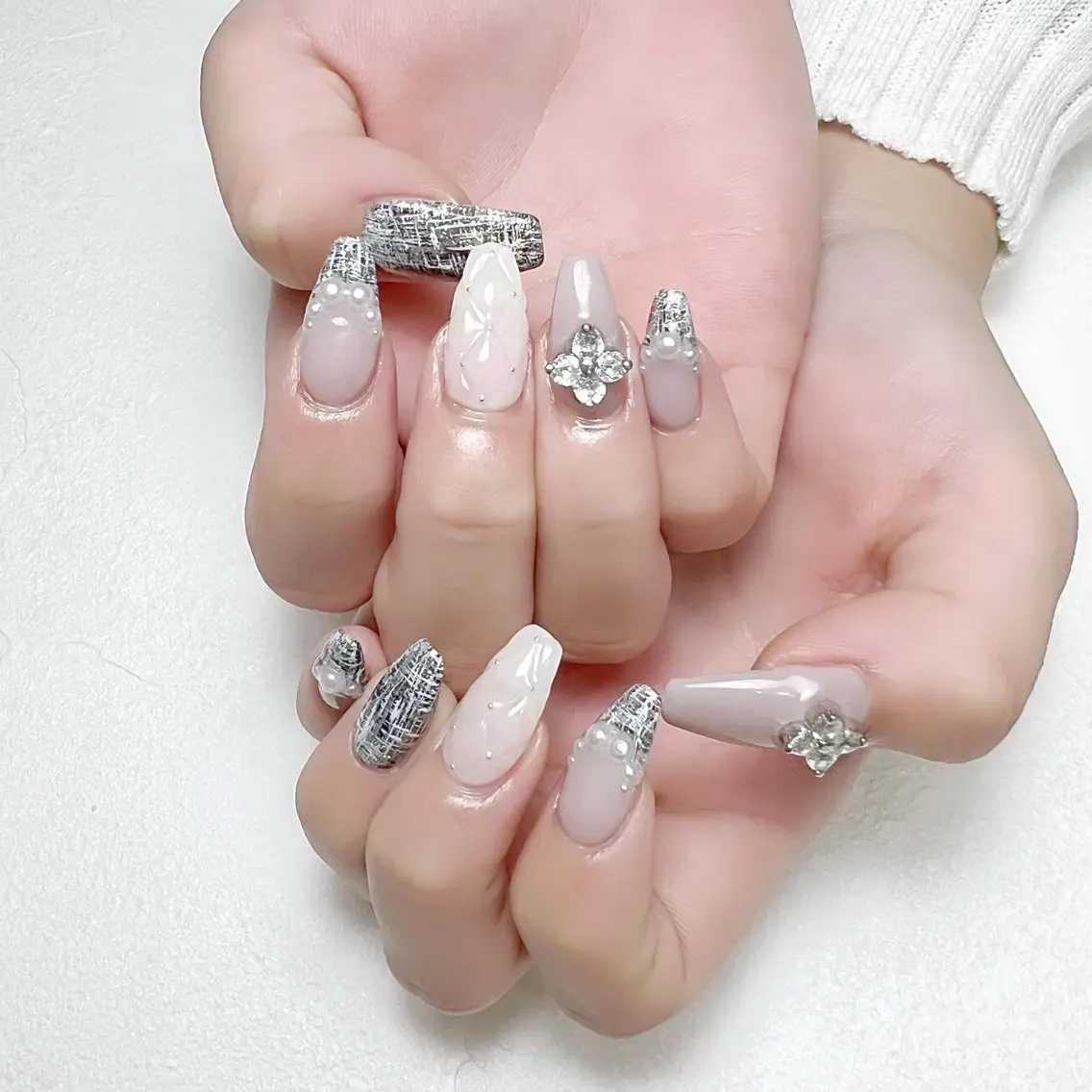 ネイル ガーリー キラキラネイル 韓国ネイル ツイードネイル ワンホンネイル rouse nail RISATOのネイルデザイン