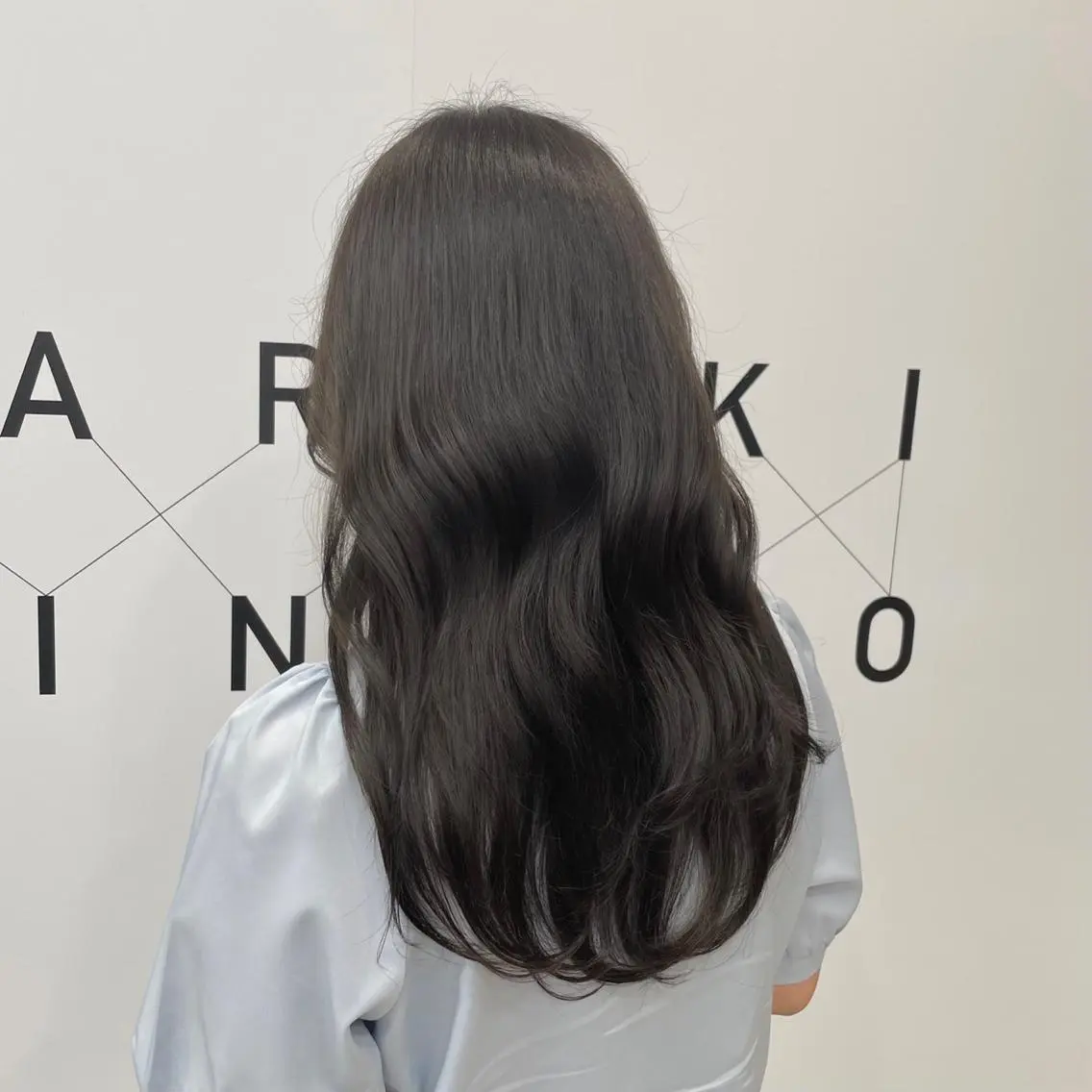 セミロング カラー ヘアアレンジ 透明感カラー グレージュ オリーブグレージュ オリーブグレー 新宿/顔周りカット/ レイヤー/がっきーのヘアスタイル