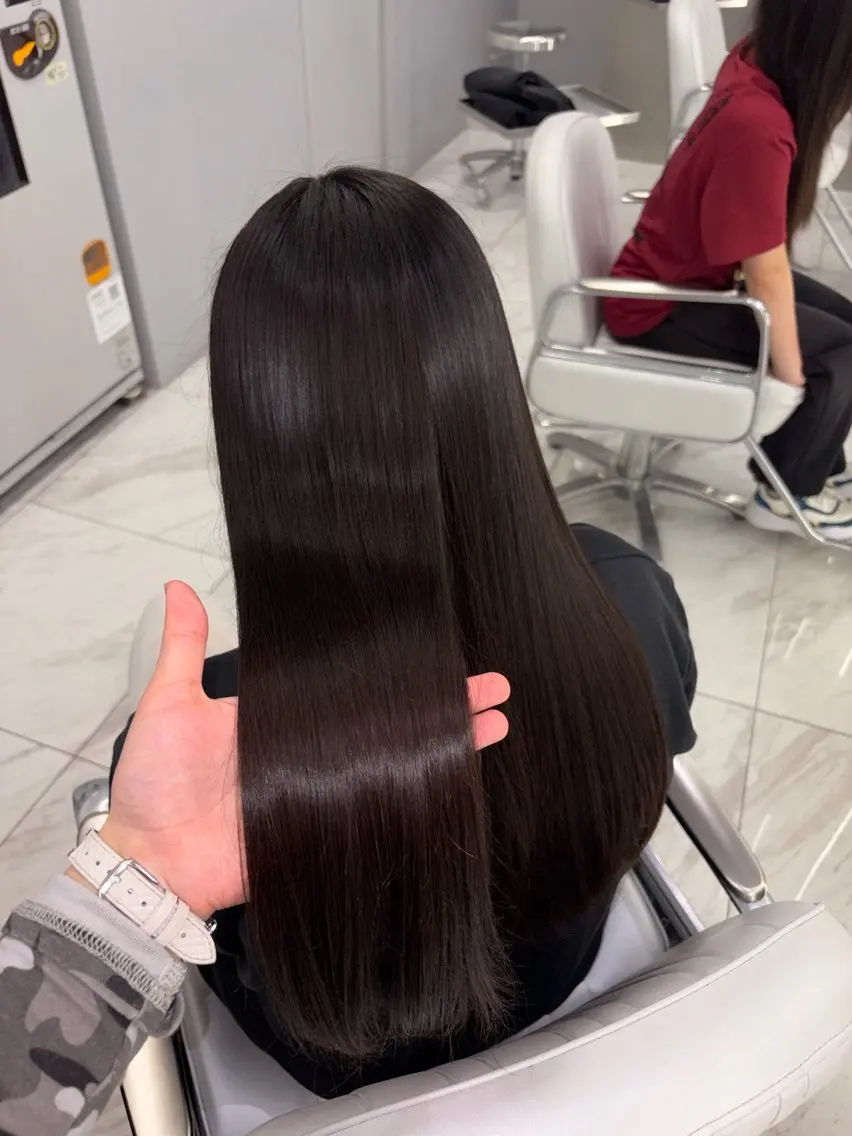 ロング cocoyu / 新宿/艶カラー🪽‪のヘアスタイル
