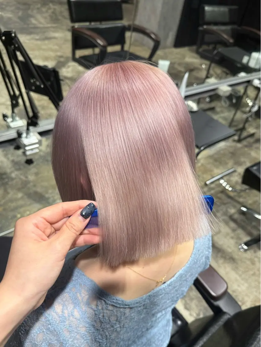 ミディアム ヘアカラー ハイトーン･髪質改善 MIOKAのヘアスタイル
