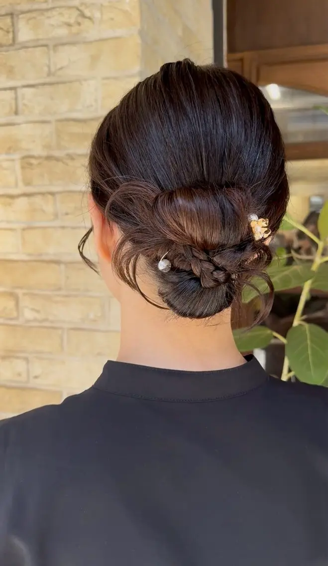 ミディアム ヘアアレンジ 顔周り特化〜RIHO /CLUTCH博多のヘアスタイル