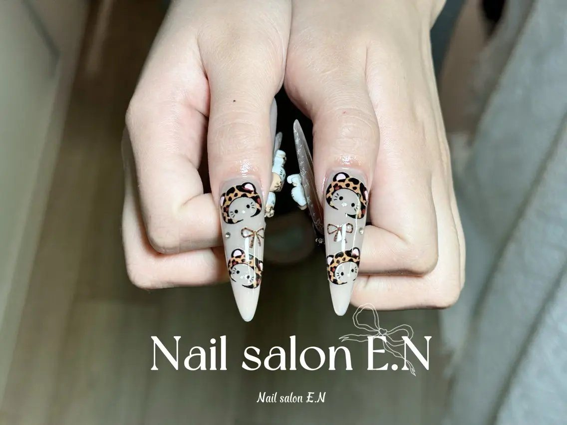 ネイル アートネイル オーロラネイル ブラウン クリアネイル 長さ出し E.N🦋 長さ出し/持ち込みのネイルデザイン