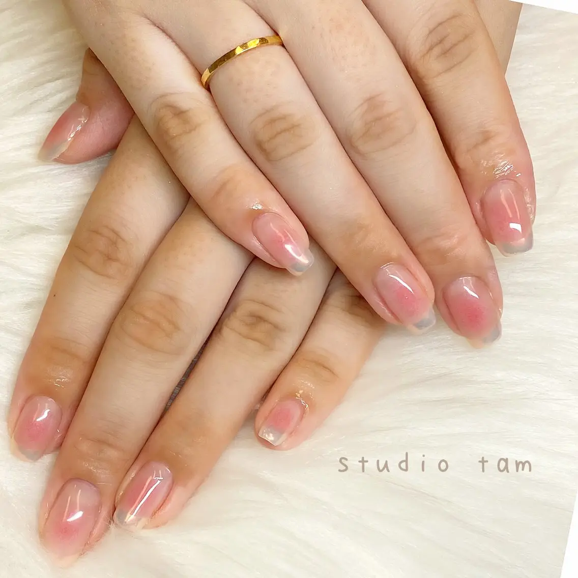 ネイル オーロラネイル チークネイル フレンチネイル 韓国ネイル 持ち込み studio tam 髙橋彩夏のネイルデザイン