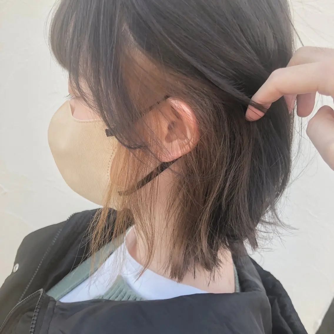 ショート カラー パーマ ヘアアレンジ ボブレイヤー ベージュカラー イヤリングカラー インナーカラー ミルクティーベージュ カット ヘアカラー トリートメント 【ツヤ髪美容師】 ツダケイスケのヘアスタイル