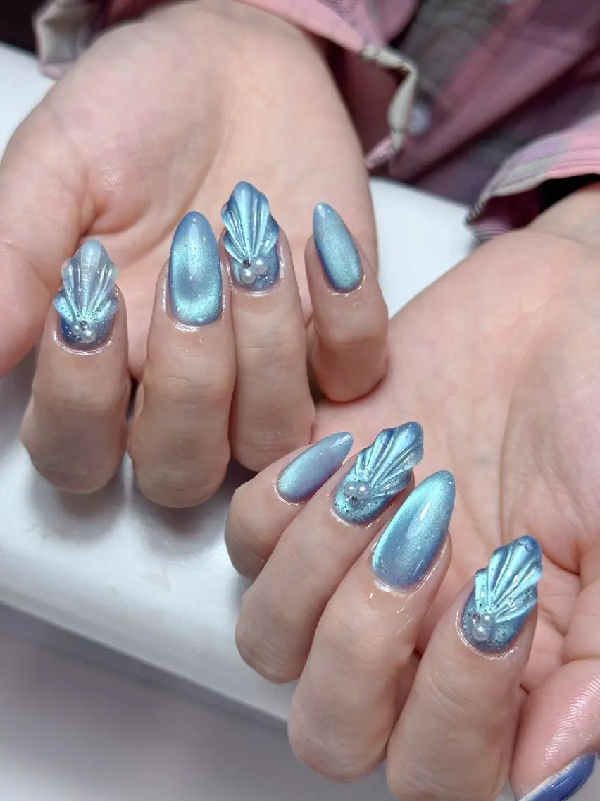 ネイル チークネイル ドット フレンチネイル グラデーション 韓国ネイル ハンドネイル Lisa Nail Salonのネイルデザイン