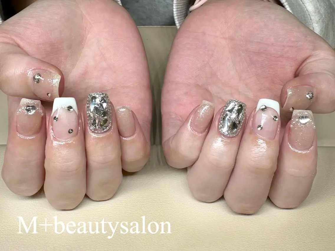 ネイル M+  Beauty Salonのネイルデザイン