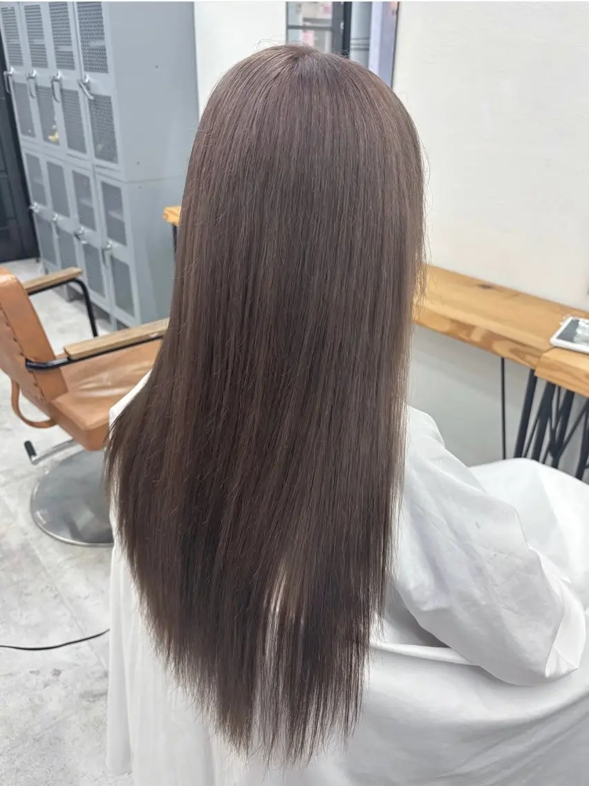 セミロング ブリーチ透明感カラー 🍀mizuki🍀のヘアスタイル