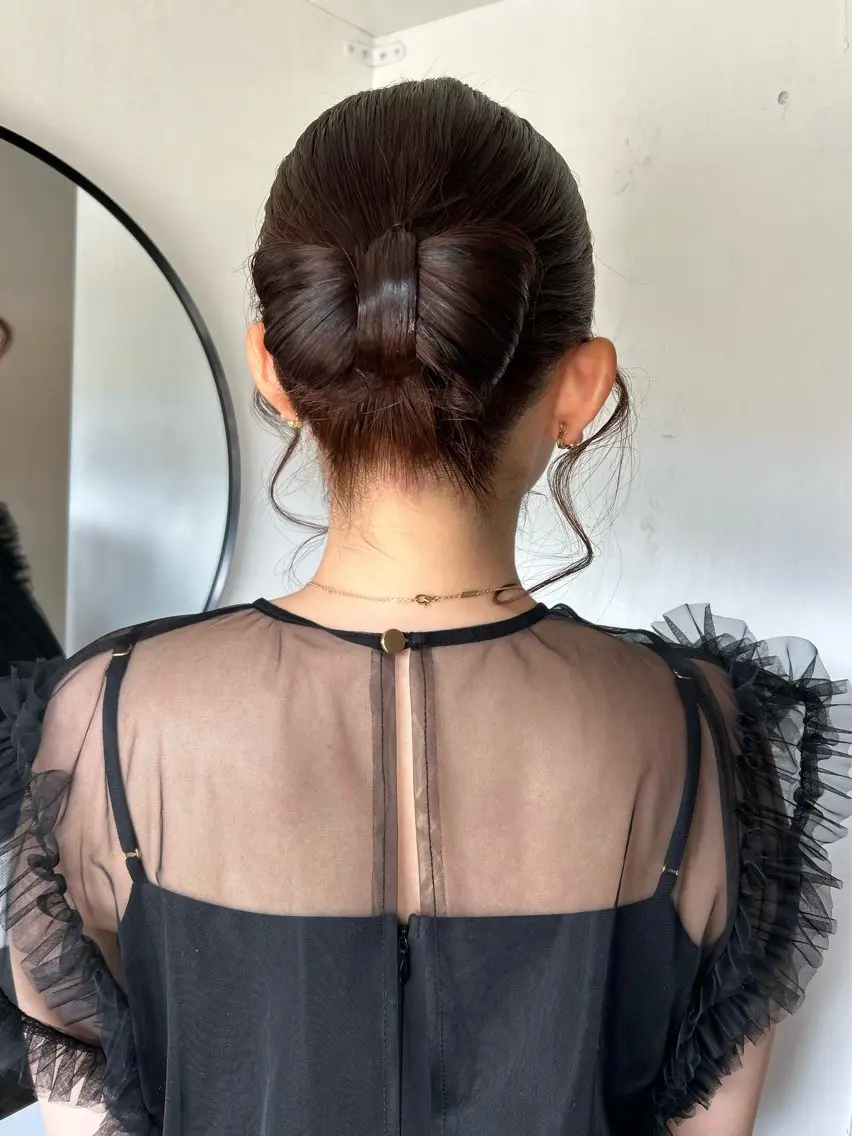 ロング ヘアアレンジ ヘアセット AKO .のヘアスタイル