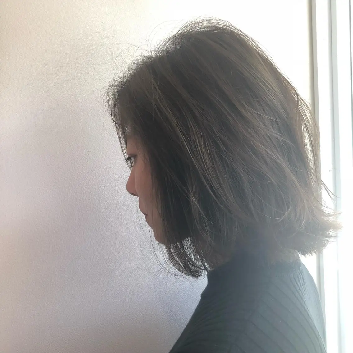 ミディアム カット ヘアカラー ＨＩ ROのヘアスタイル