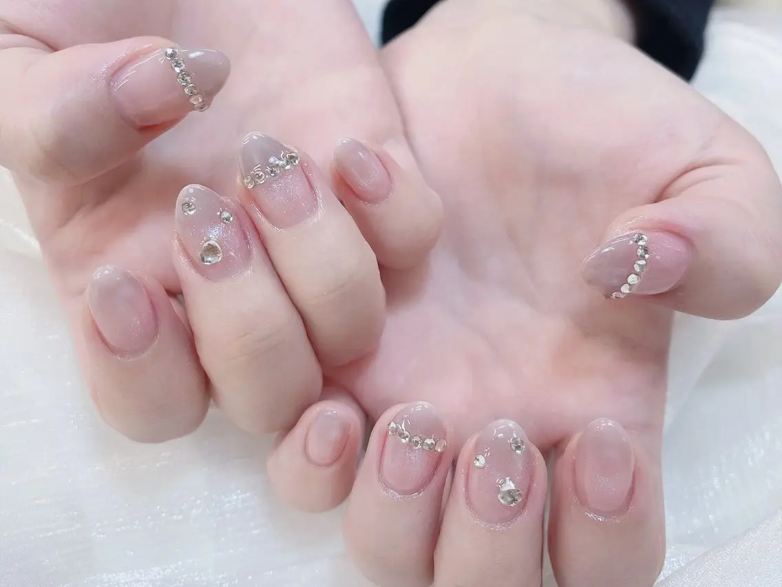ネイル チークネイル 成人式 フレンチネイル グラデーション 氷ネイル・うるうるネイル ハンドネイル DUO MI nail salonのネイルデザイン