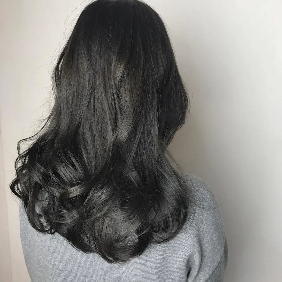 ロング カラー ブルーカラー メンズカット特化柏駅 徒歩3分LOUのヘアスタイル