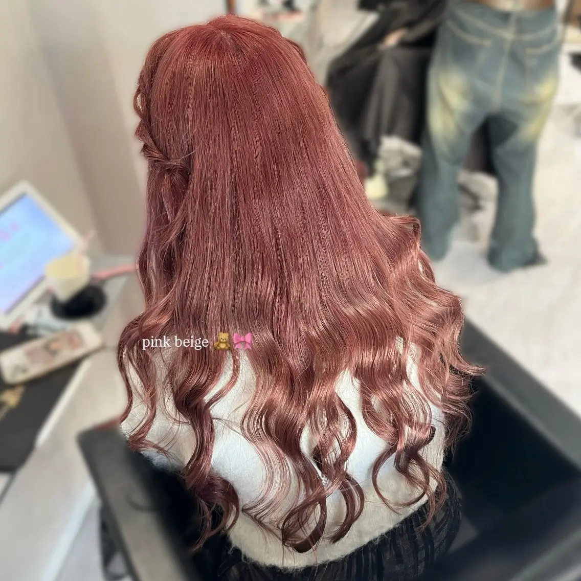 ロング カラー ヘアアレンジ ヘアカラー 透明感カラー🪼🩵 𝐑𝐢𝐧のヘアスタイル